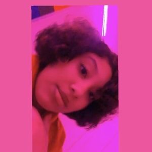 Meet your Posher, Jade